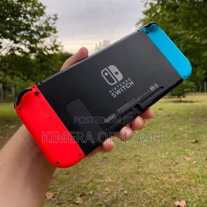 Nintendo Switch Standard Hybrid Console. UK USED in Great Condition