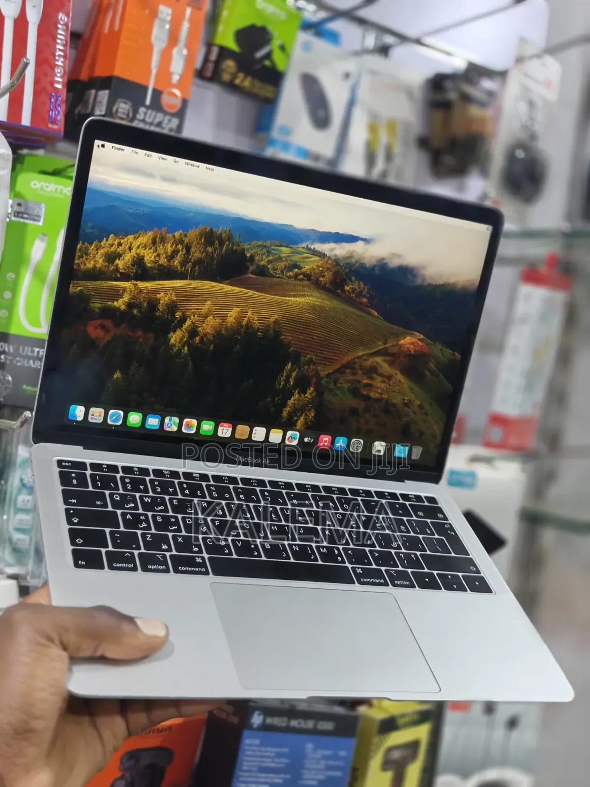 New Laptop Apple MacBook Air 8GB Intel Core i5 SSD 256GB
