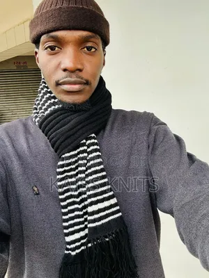 Knitted Black Scarf