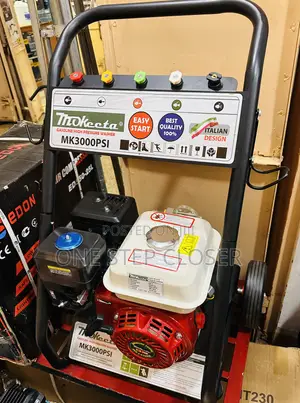 300PSI Petrol High Pressure Washer Makita Brand Italy  Design
