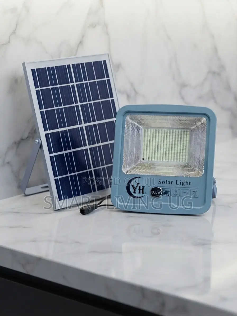 Star White 300W IP67 Waterproof Solar Flood Light – High Efficiency