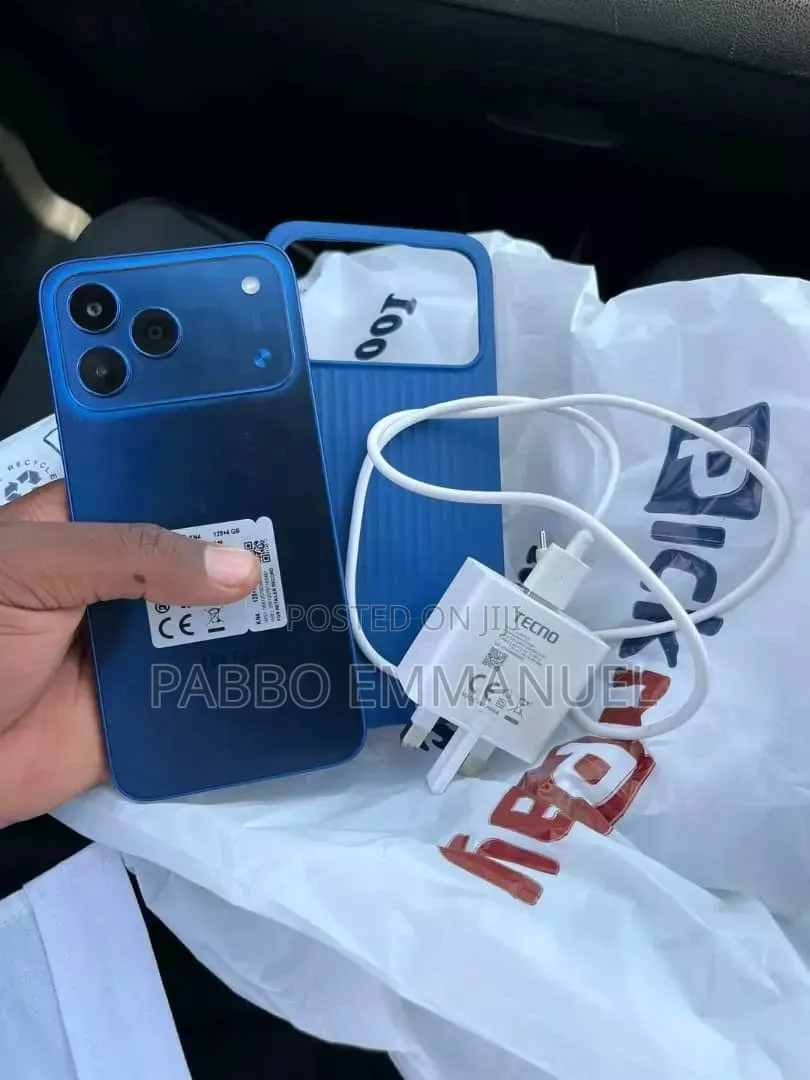 New Tecno Spark 50 128 GB Blue