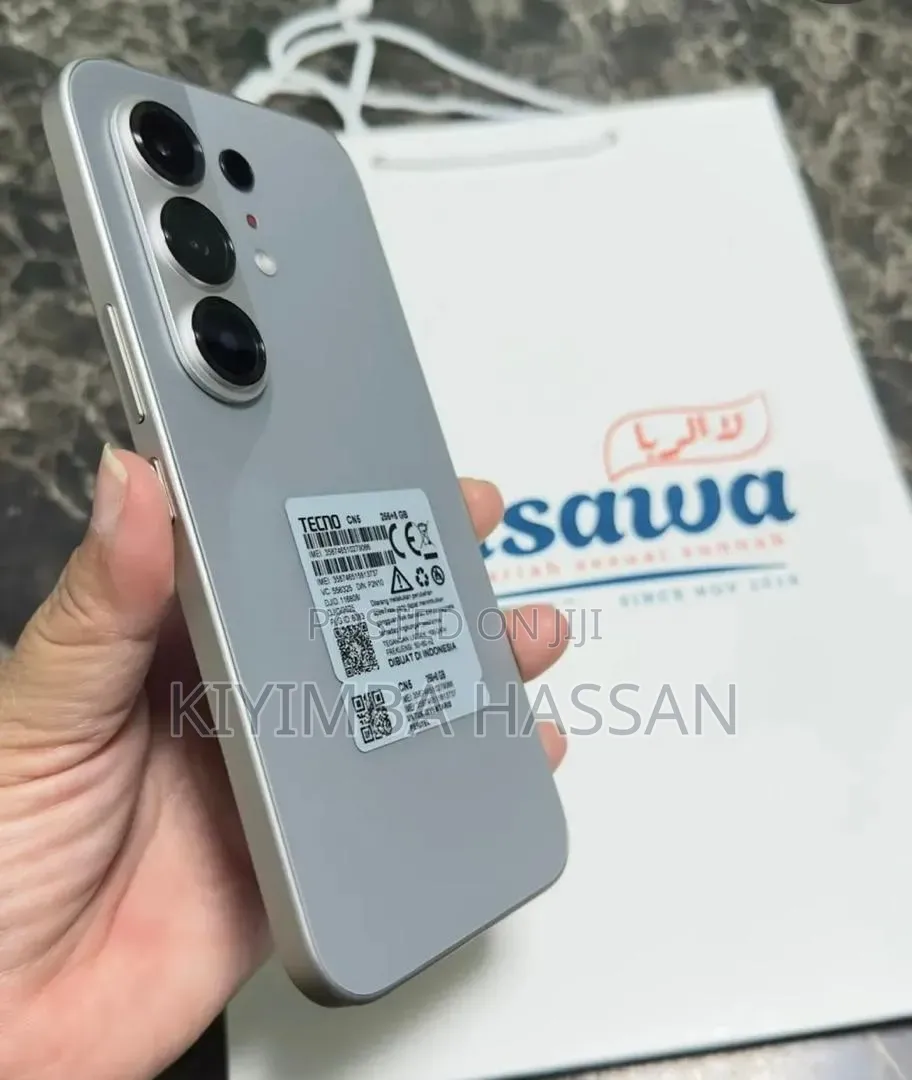 New Tecno Camon 50 256 GB Silver