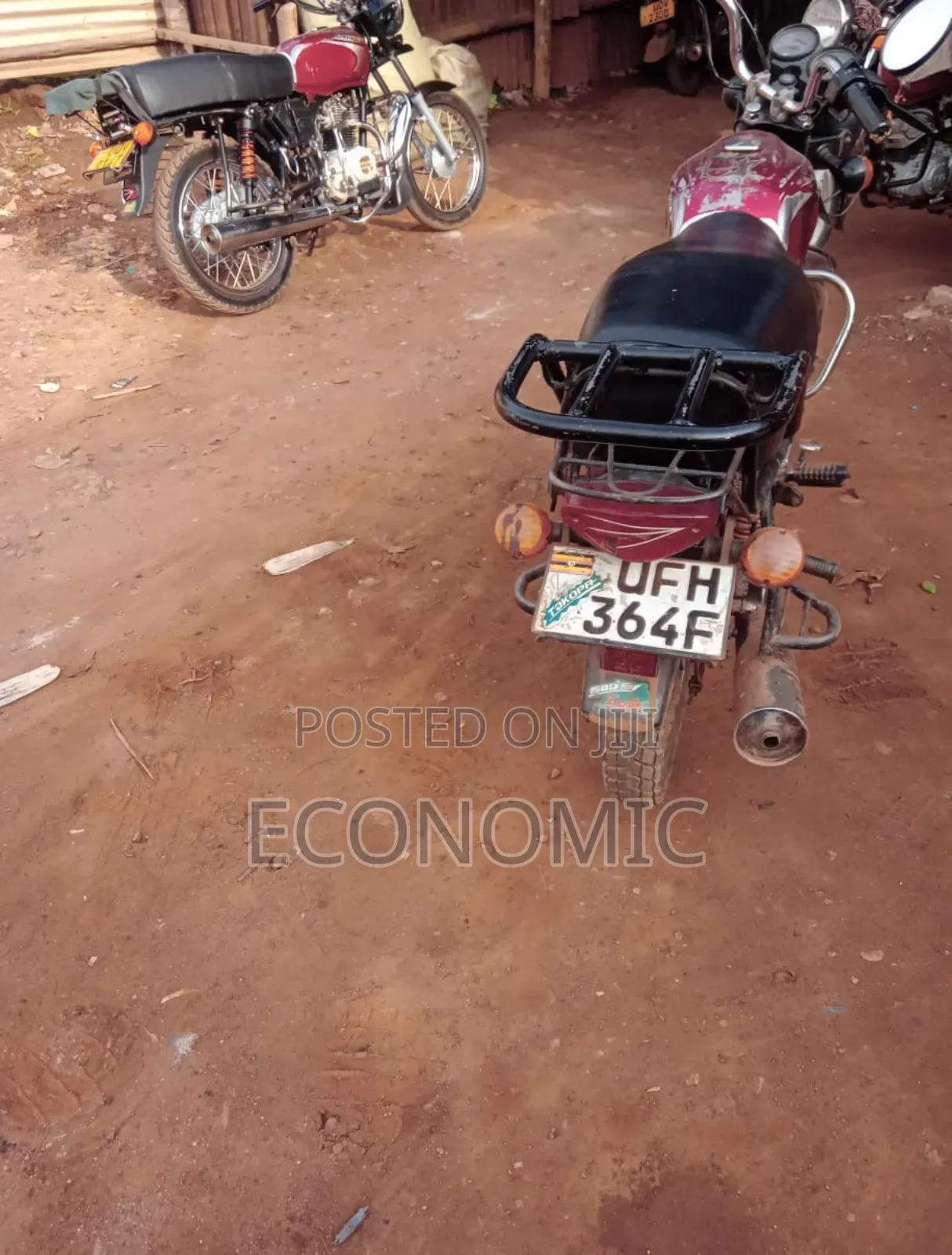 Bajaj Boxer 100 2018 Red