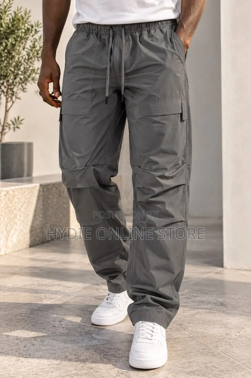 Minimal Free Men’s Pants