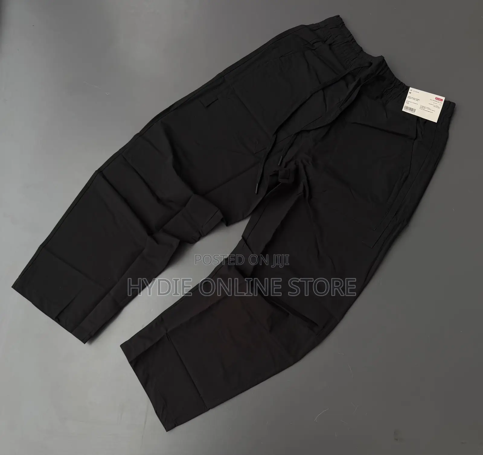 Minimal Free Men’s Pants
