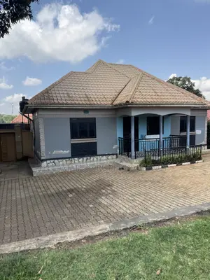 5bdrm Bungalow in Tellamater Estate, Kyampisi for sale