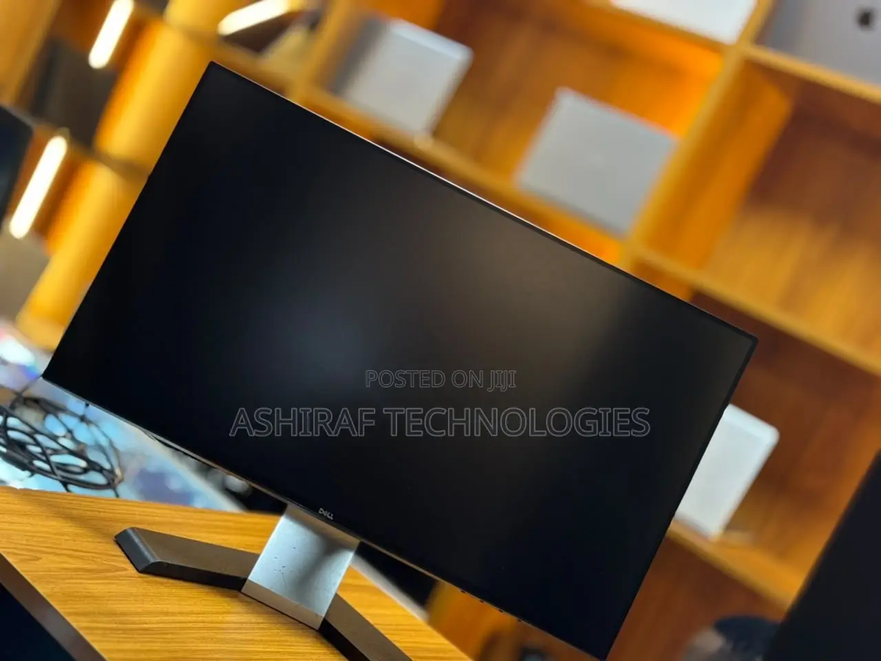 Monitor 24 Inches
