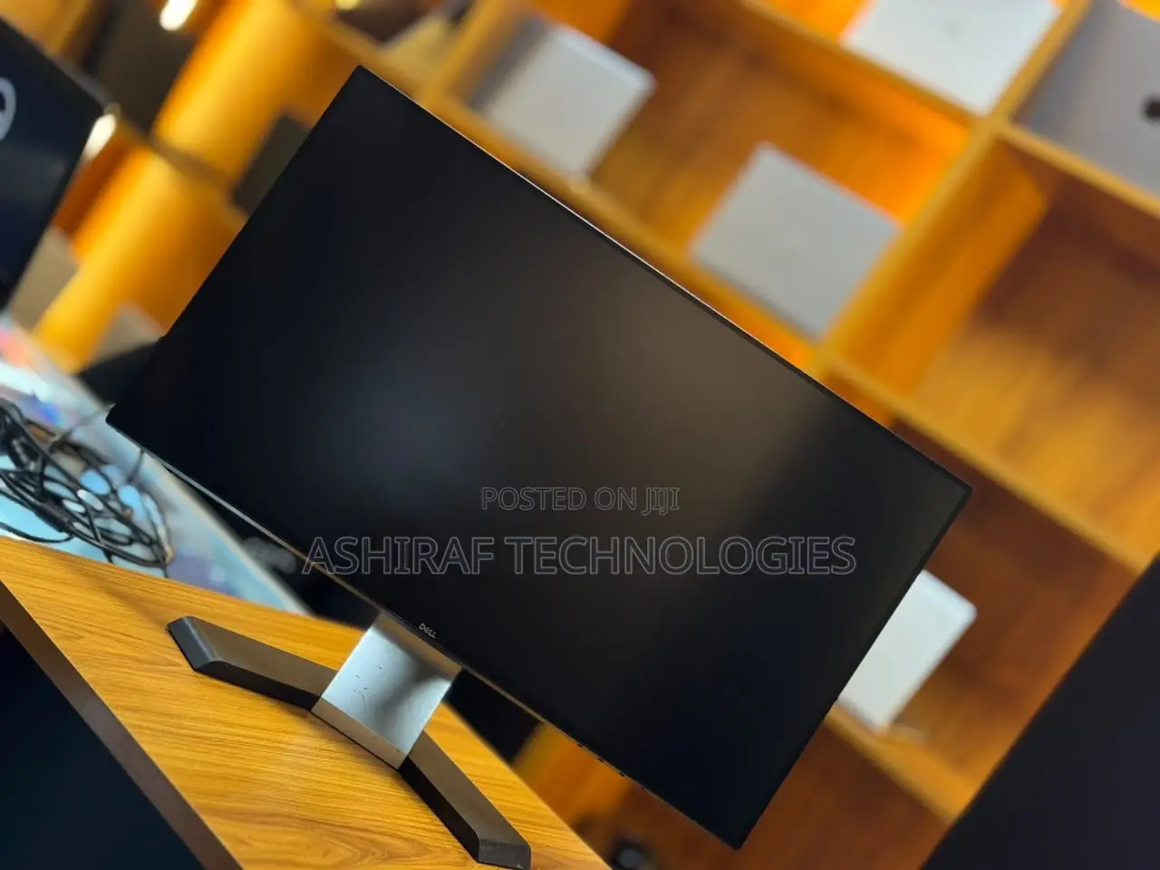 Monitor 24 Inches