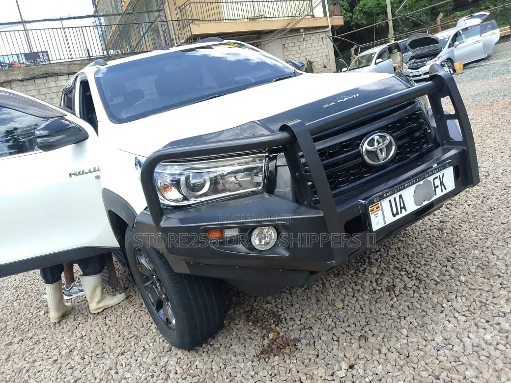 Toyota Hilux Revo Double Cab Deisel 2.8 AWD 2018 White