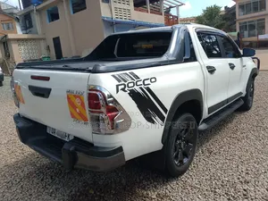 Toyota Hilux Revo Double Cab Deisel 2.8 AWD 2018 White