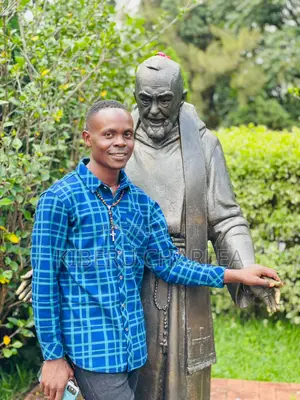 Am Looking for Job