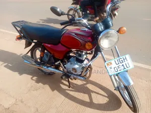 Bajaj Boxer 100 2025 Red