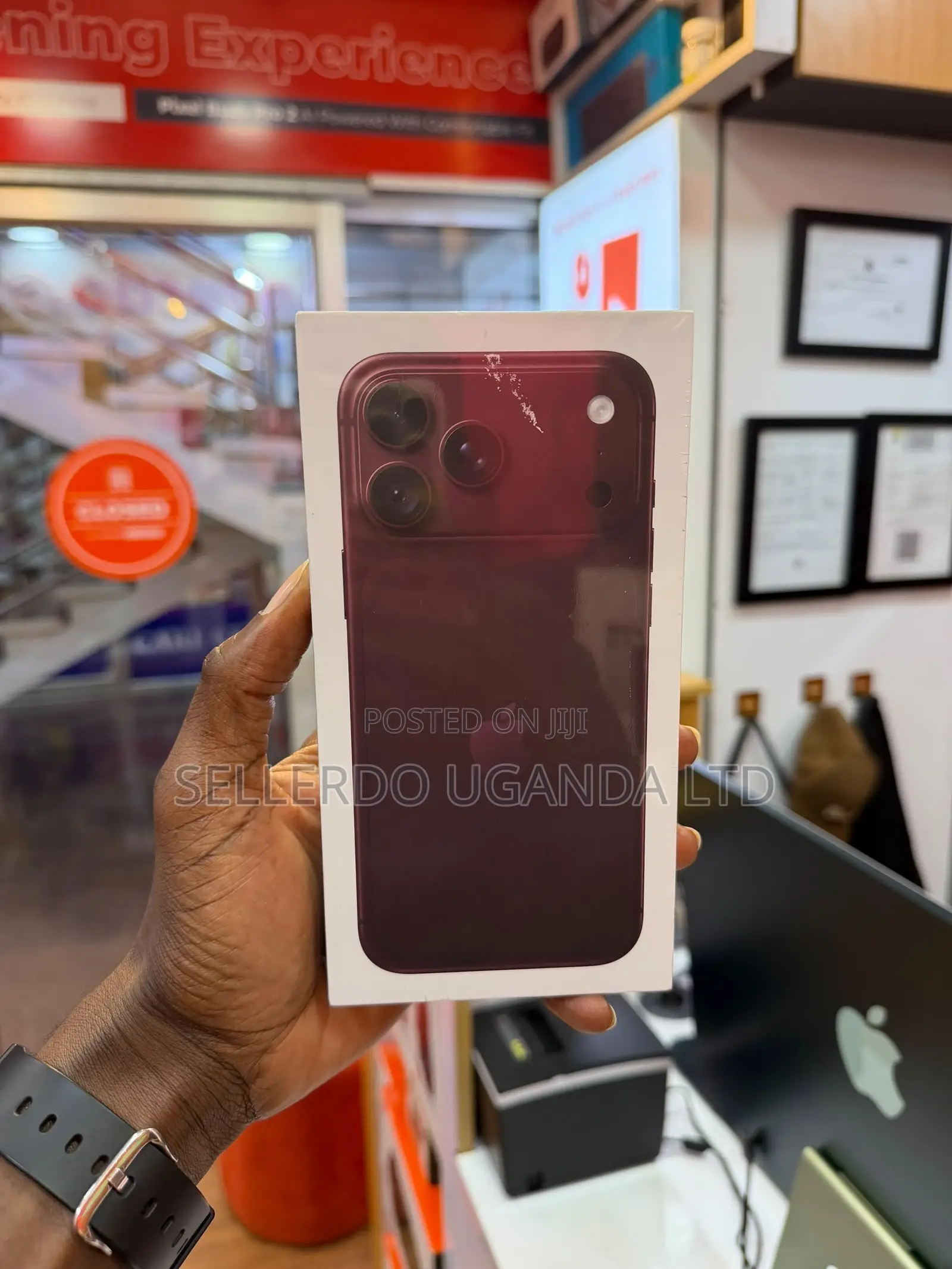 New Apple iPhone 18 Pro Max 256 GB Red