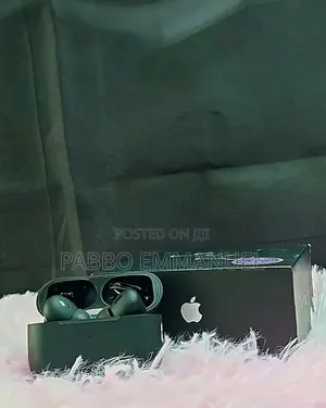 Mint Black Apple Airpods