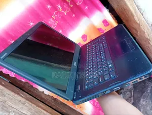 Laptop Dell Inspiron 15 4GB Intel Core 3 SSD 500GB