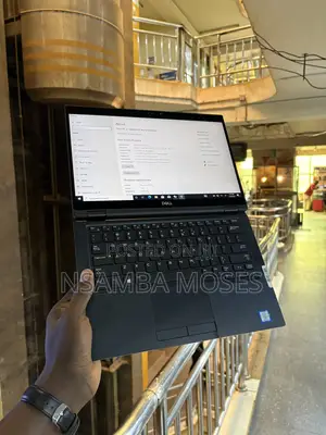 Laptop Dell Latitude 7390 16GB Intel Core i7 SSD 256GB
