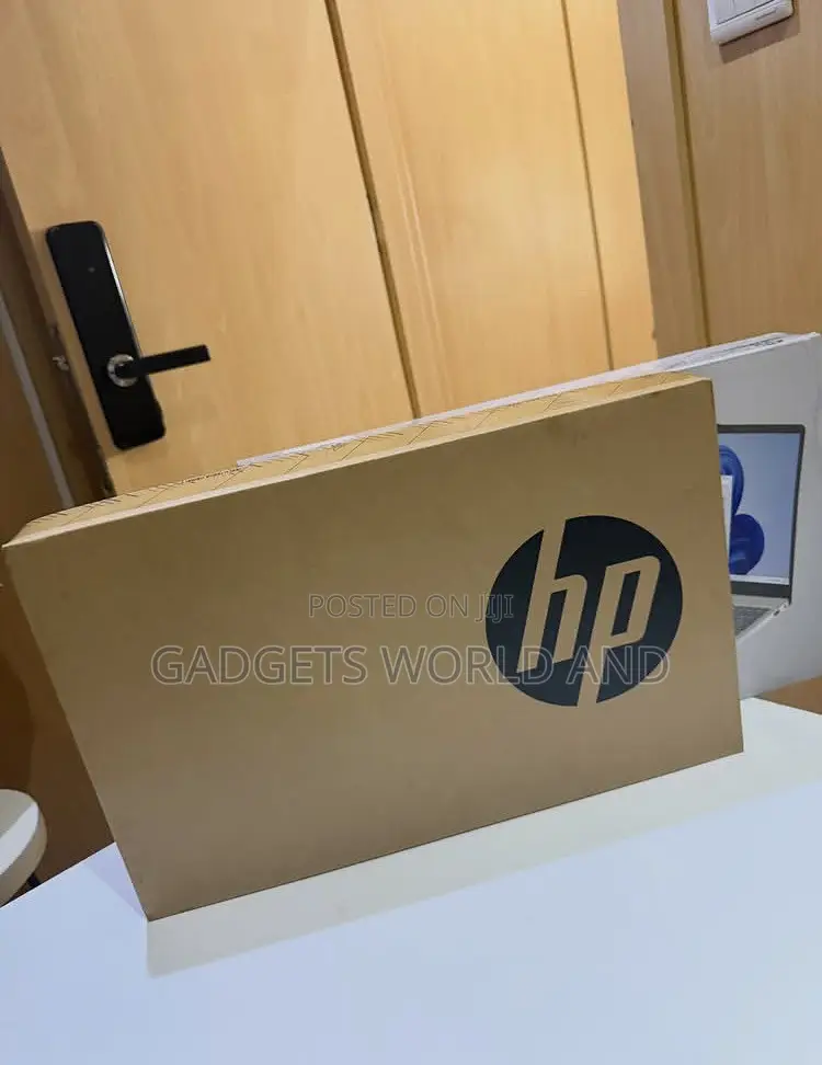 New Laptop HP Pavilion 14 x360 2-in-1 16GB Intel Core i7 SSD 512GB
