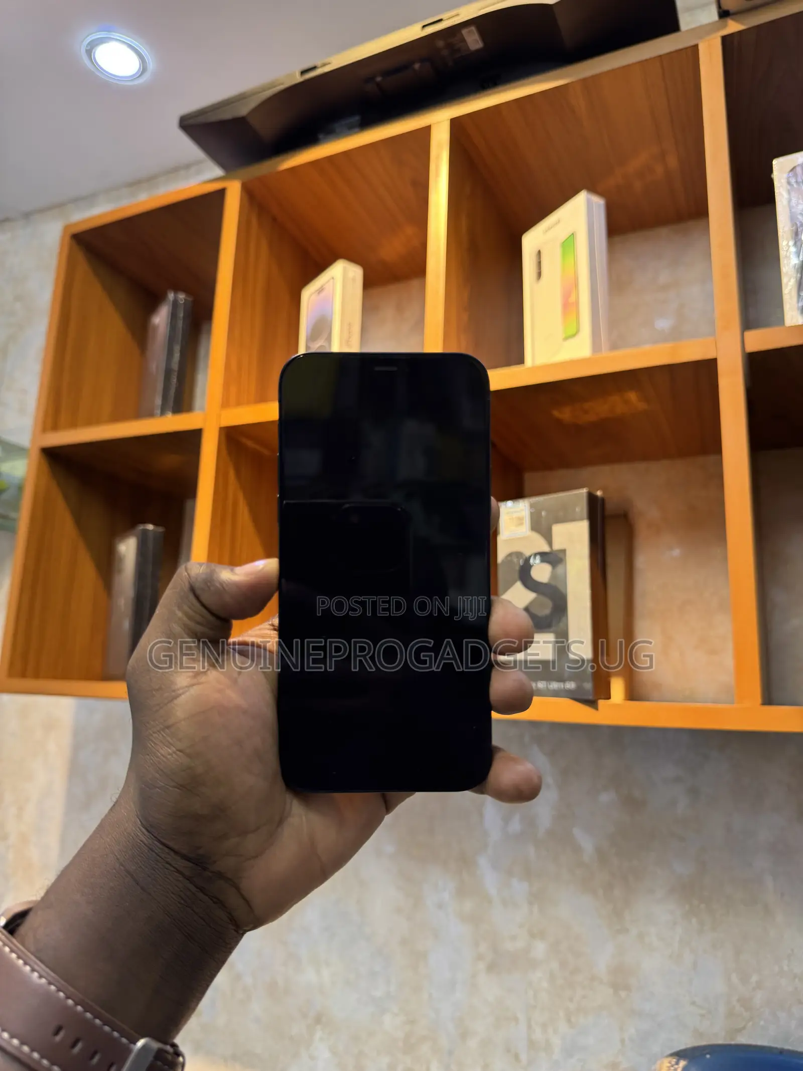 Apple iPhone 12 64 GB Black