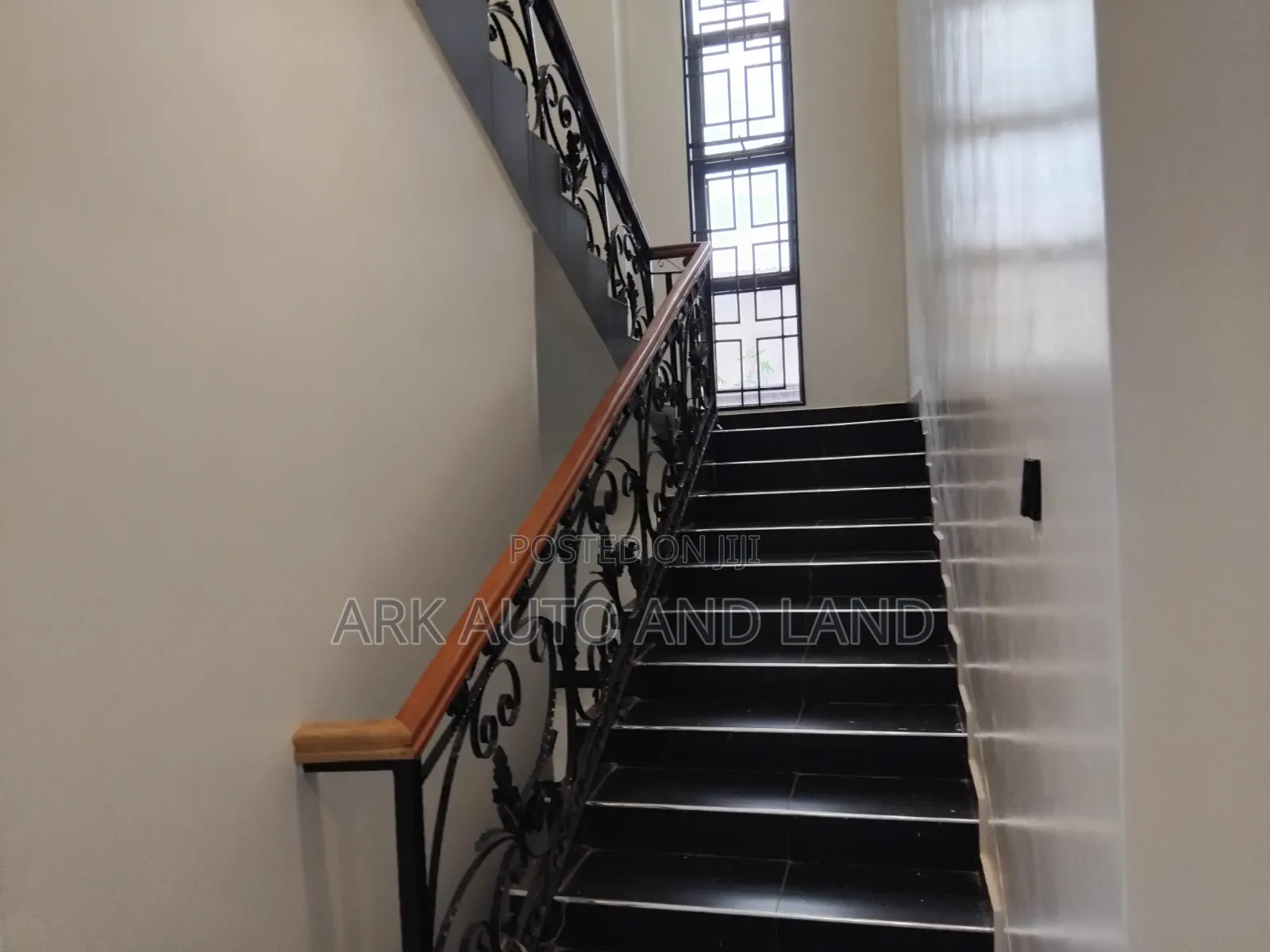 4bdrm House in Kira for sale