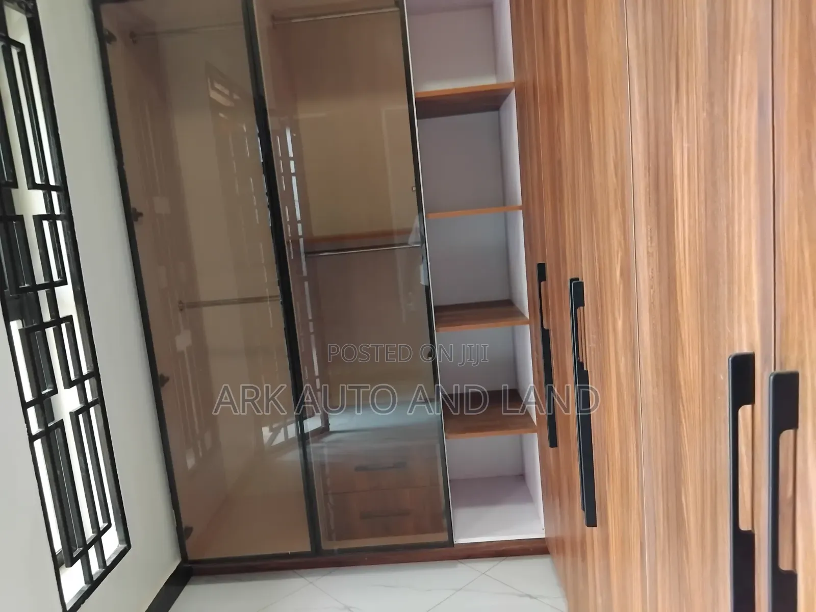 4bdrm House in Kira for sale