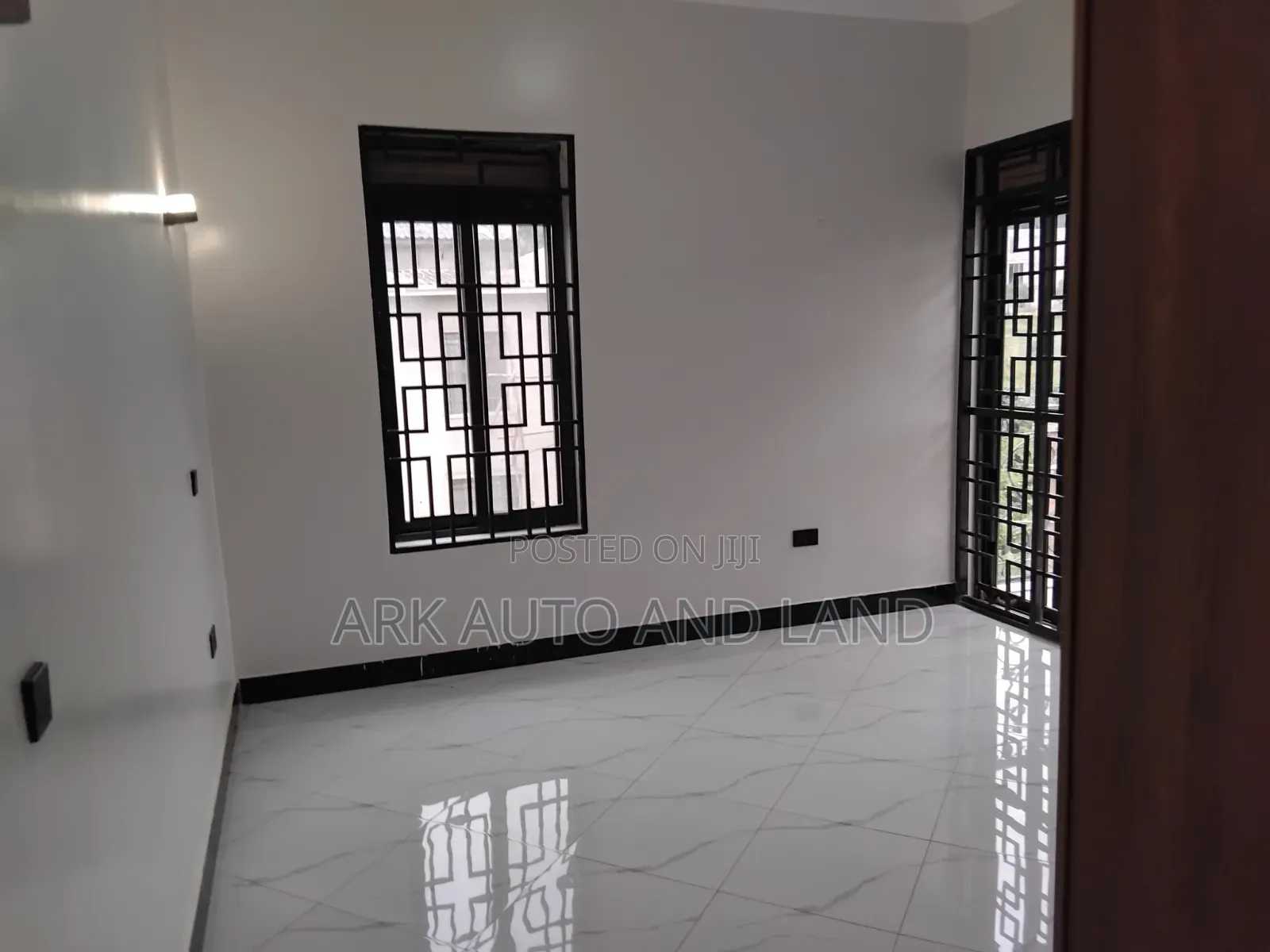 4bdrm House in Kira for sale