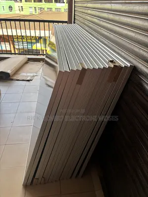 590w Mono Crystalline Solar at Discount