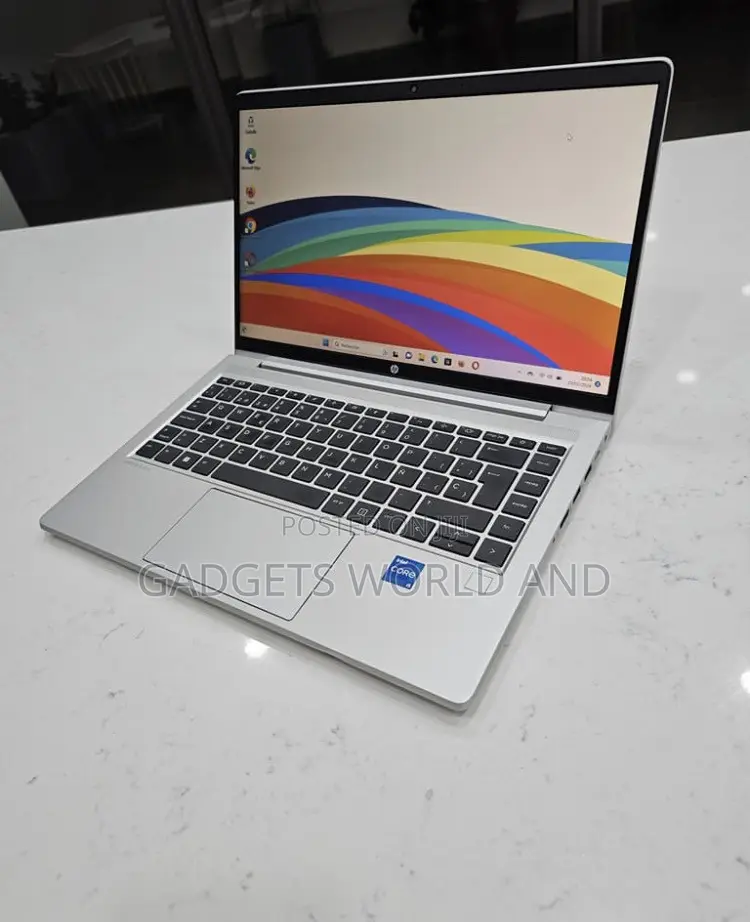 New Laptop HP ProBook 440 G9 16GB Intel Core i5 SSD 256GB