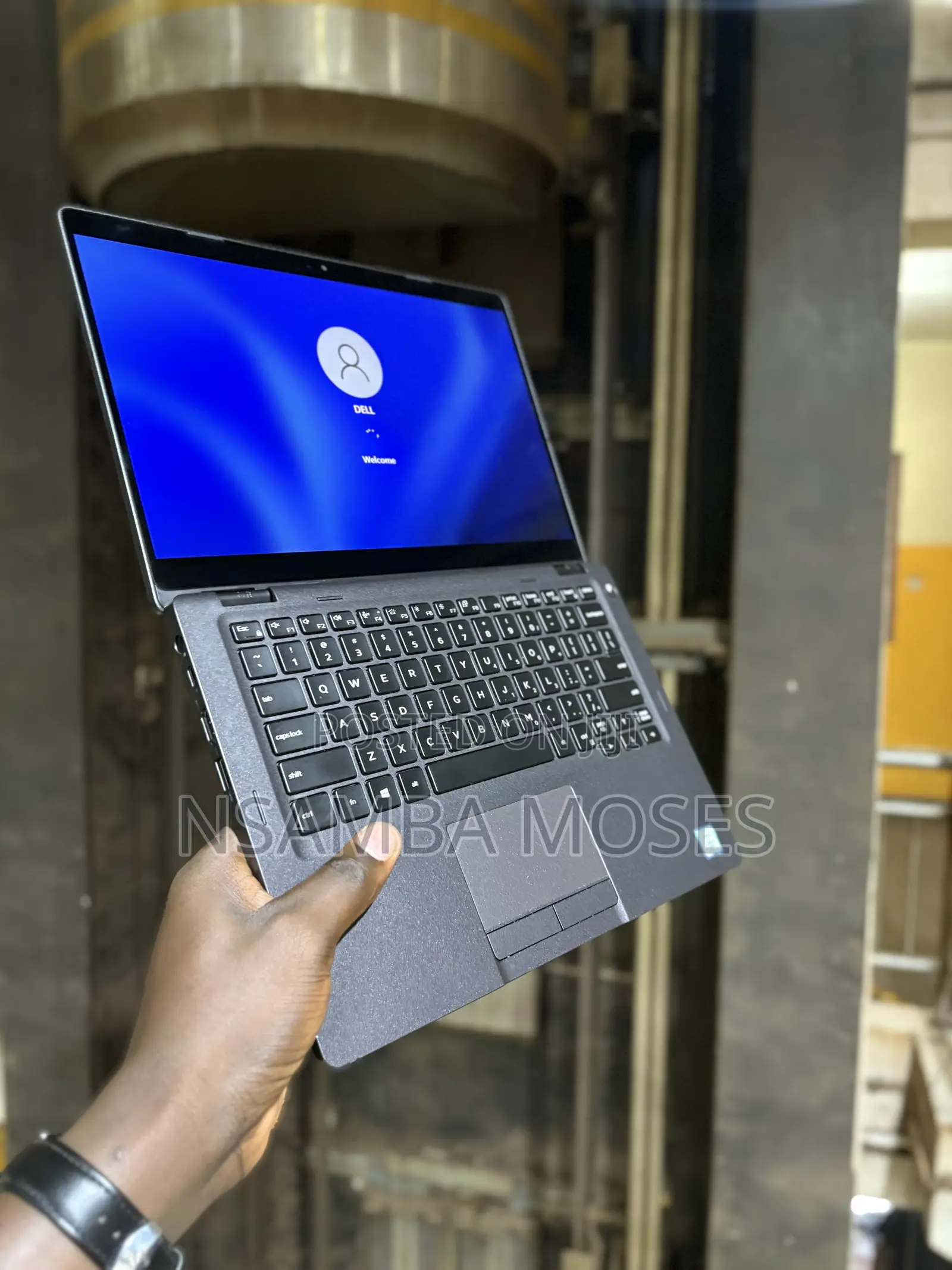 Laptop Dell Latitude 5300 2-in-1 8GB Intel Core i5 SSD 256GB