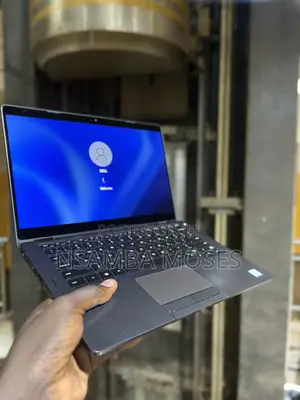 Laptop Dell Latitude 5300 2-in-1 8GB Intel Core i5 SSD 256GB