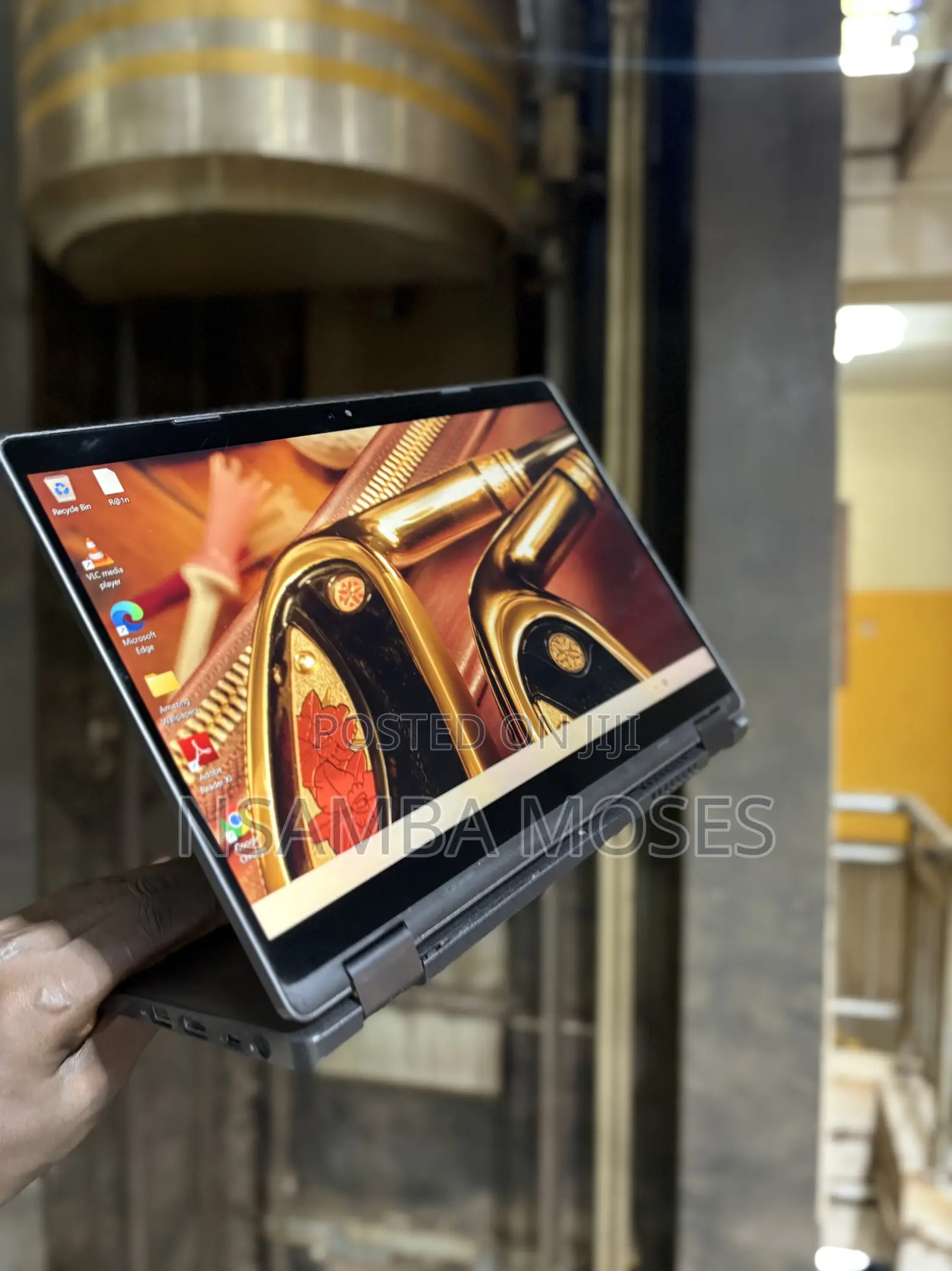Laptop Dell Latitude 5300 2-in-1 8GB Intel Core i5 SSD 256GB