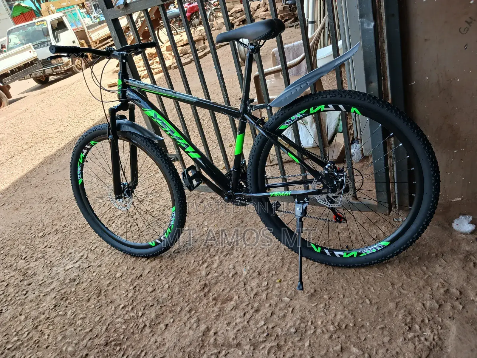 Mountain Bike Size 29 Double Desk
