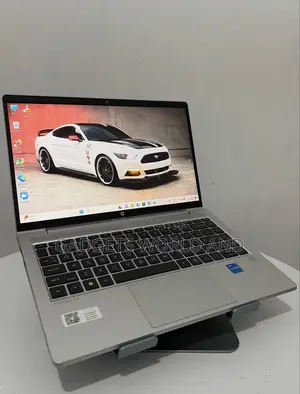 New Laptop HP ProBook 440 G9 8GB Intel Core i5 SSD 256GB