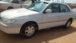 Toyota Corona Premio 2000 Silver