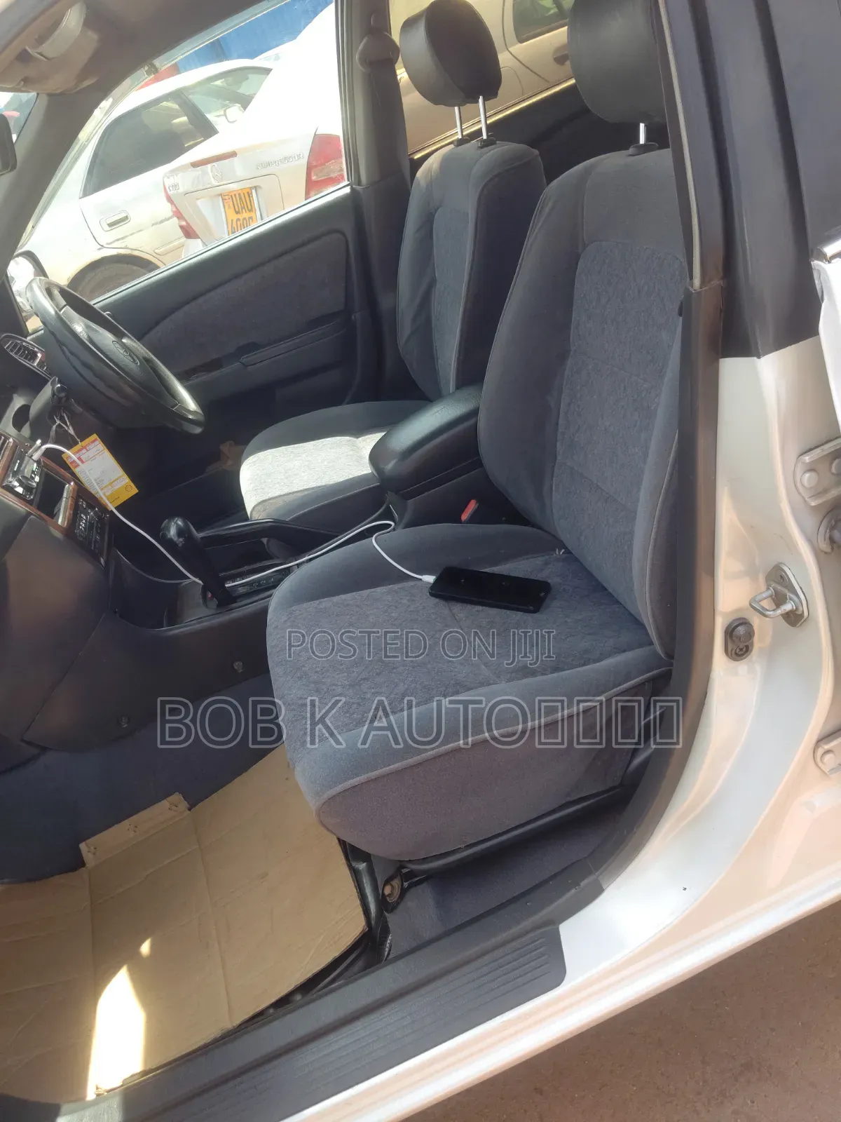 Toyota Corona Premio 2000 Silver