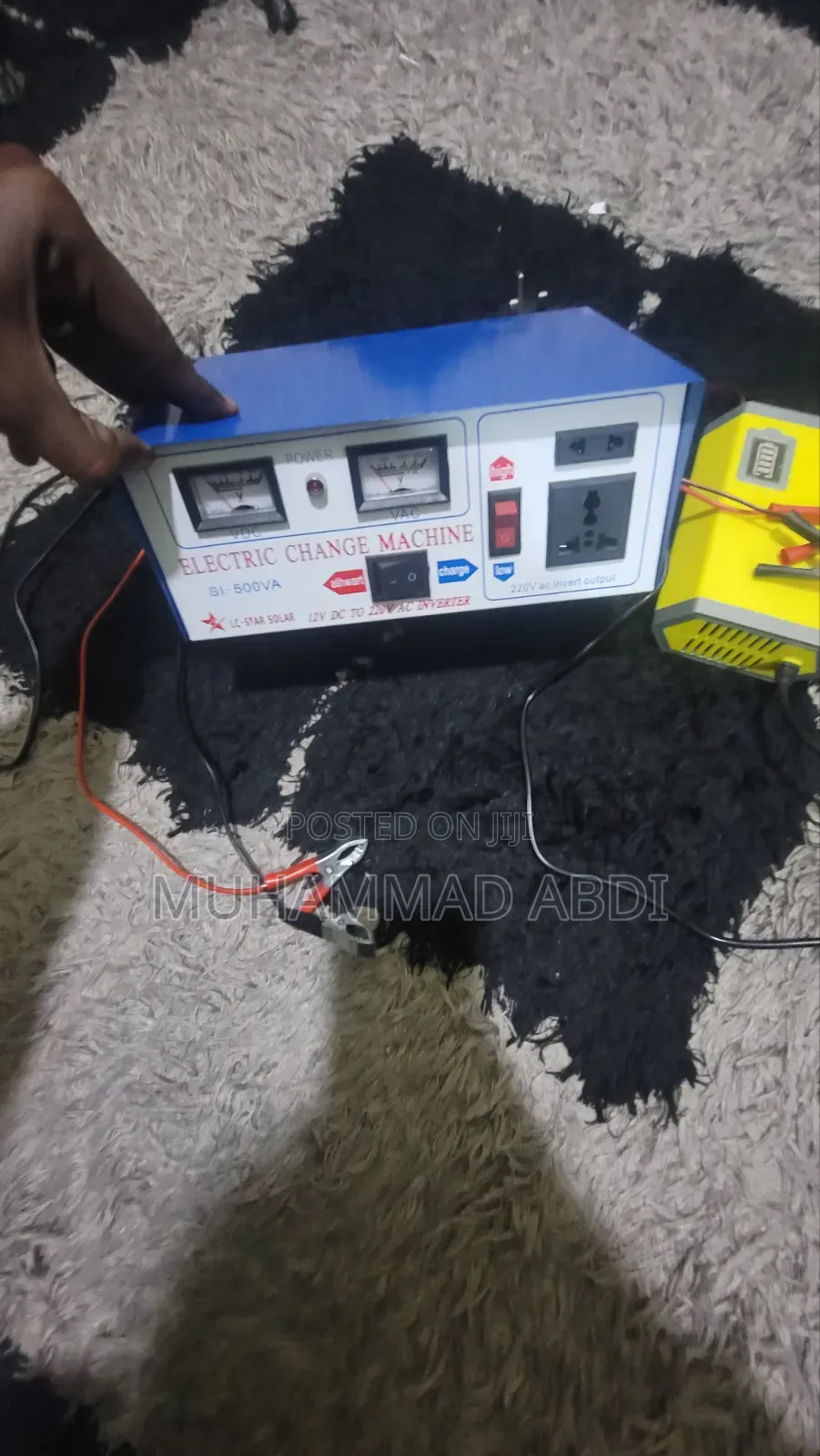 500W DC-AC Inverter + Separate Heavy-Duty Battery Charger