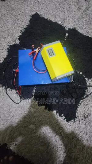 500W DC-AC Inverter + Separate Heavy-Duty Battery Charger