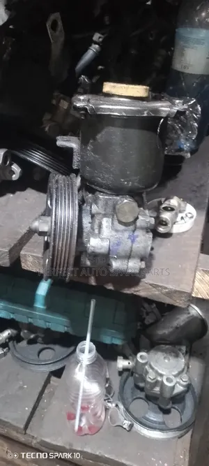 Steering Hydraulic Pump Subaru Forester Original Japan in Stock