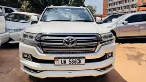 Toyota Land Cruiser 2016 White