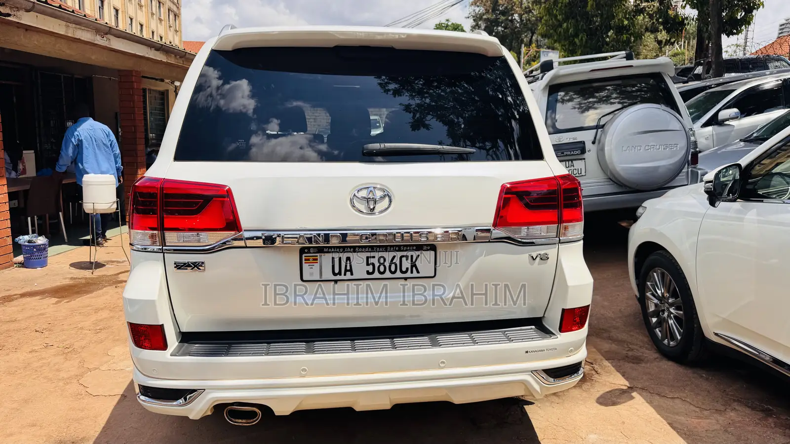 Toyota Land Cruiser 2016 White