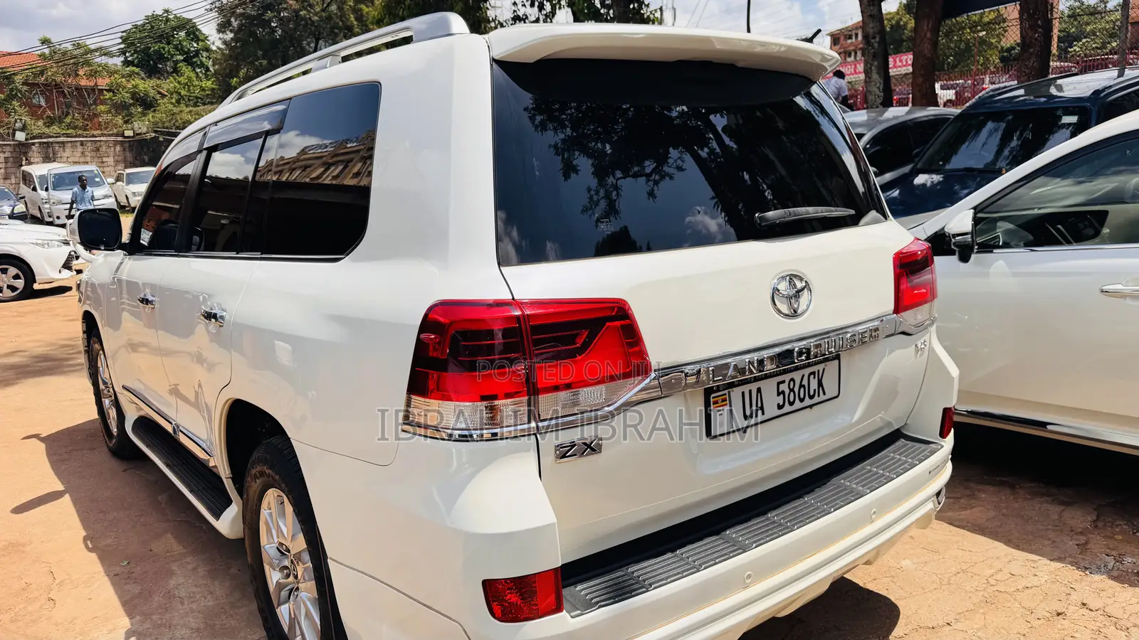 Toyota Land Cruiser 2016 White