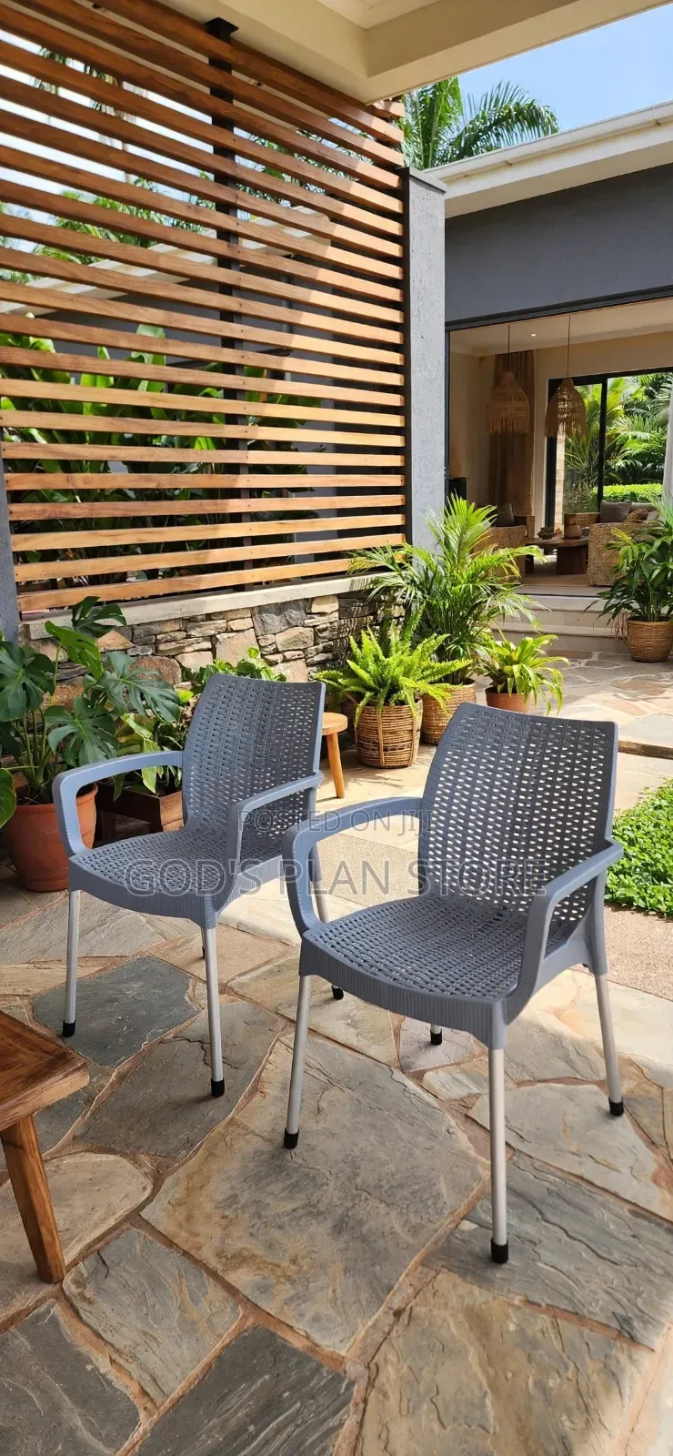 Advanced Norble Plastic Chairs Plastic Chairs for Restaurant Bars