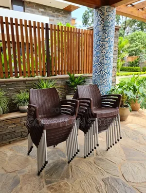Maximized Plastic Chairs Plastic Chairs