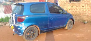 Toyota Vitz 2002 Blue