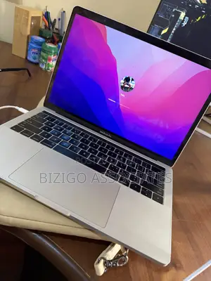 Laptop Apple MacBook Pro 8GB Intel Core i5 SSD 256GB