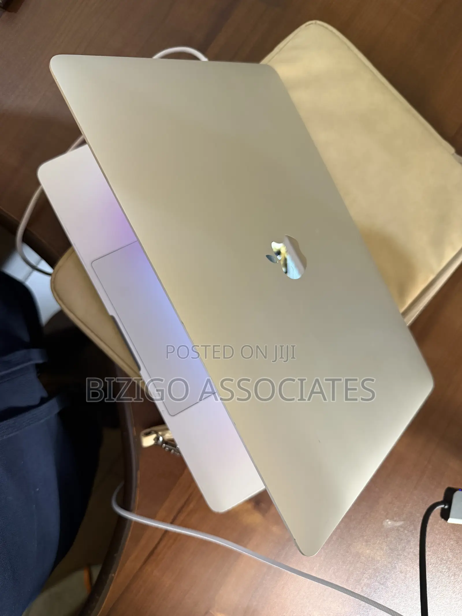 Laptop Apple MacBook Pro 8GB Intel Core i5 SSD 256GB