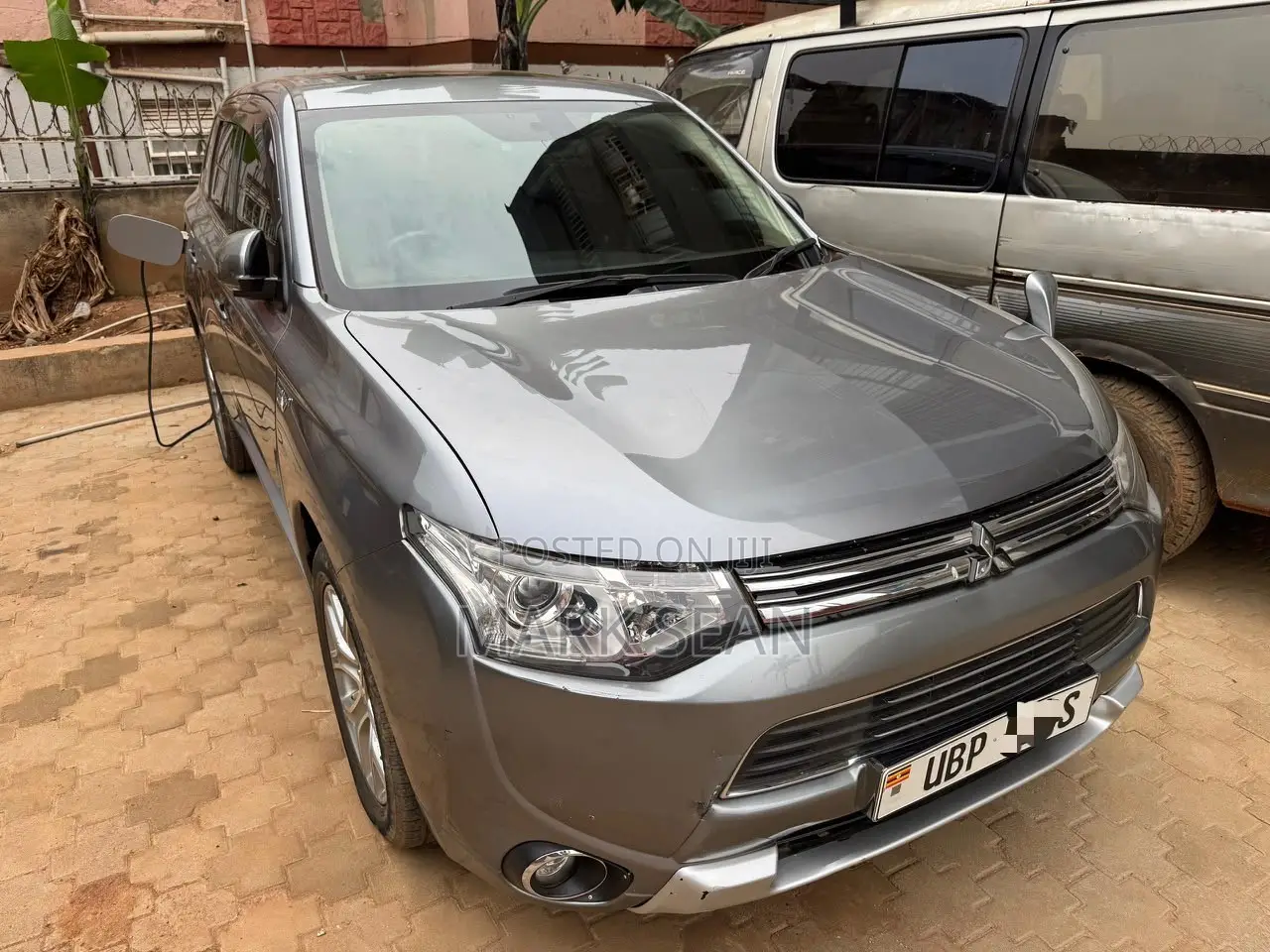 Mitsubishi Outlander PHEV 2018 Gray
