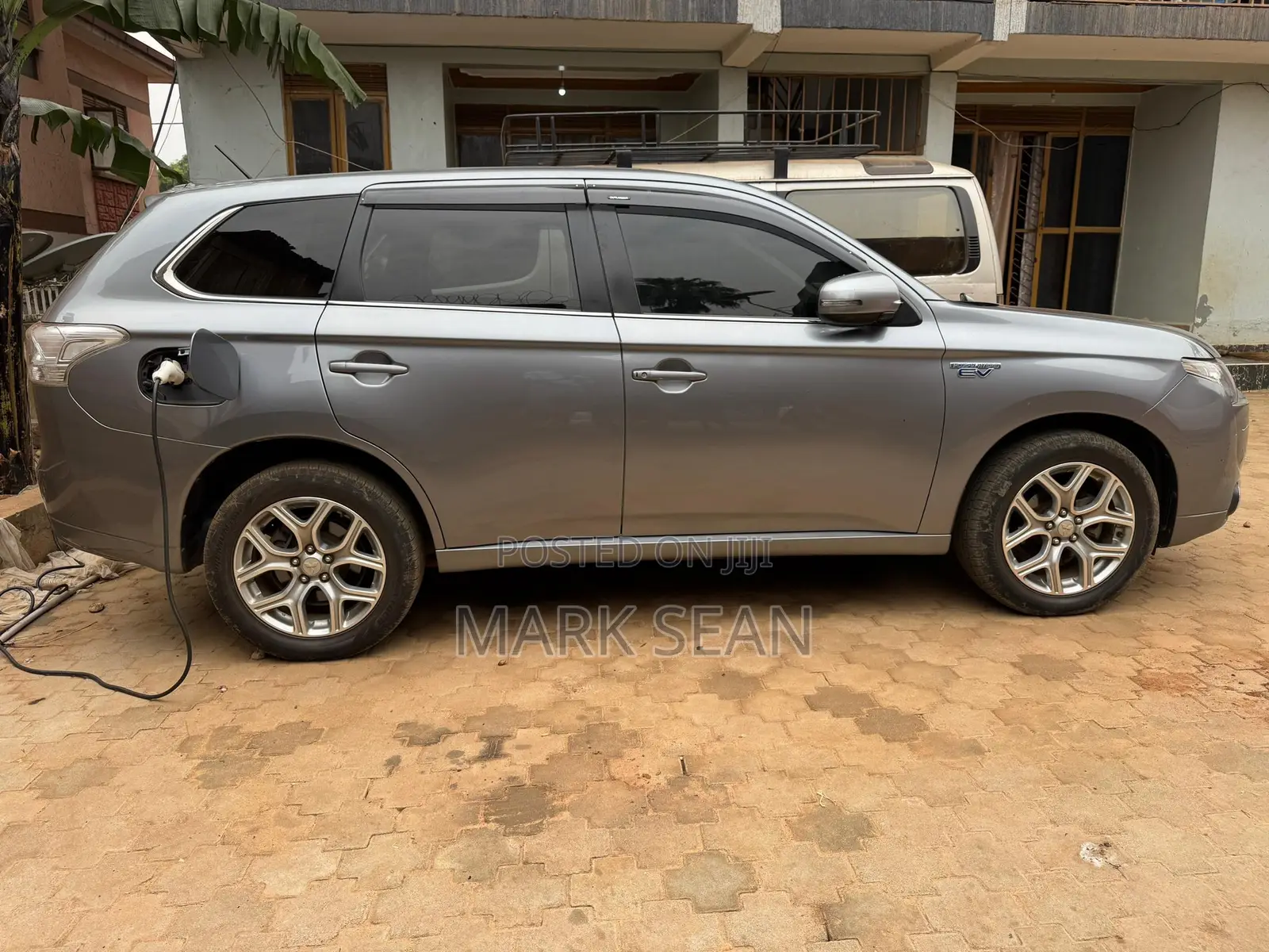 Mitsubishi Outlander PHEV 2018 Gray
