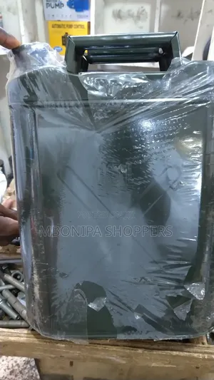 10-Liter Steel Jerry Can for Storing and Transporting Fuel or Oil