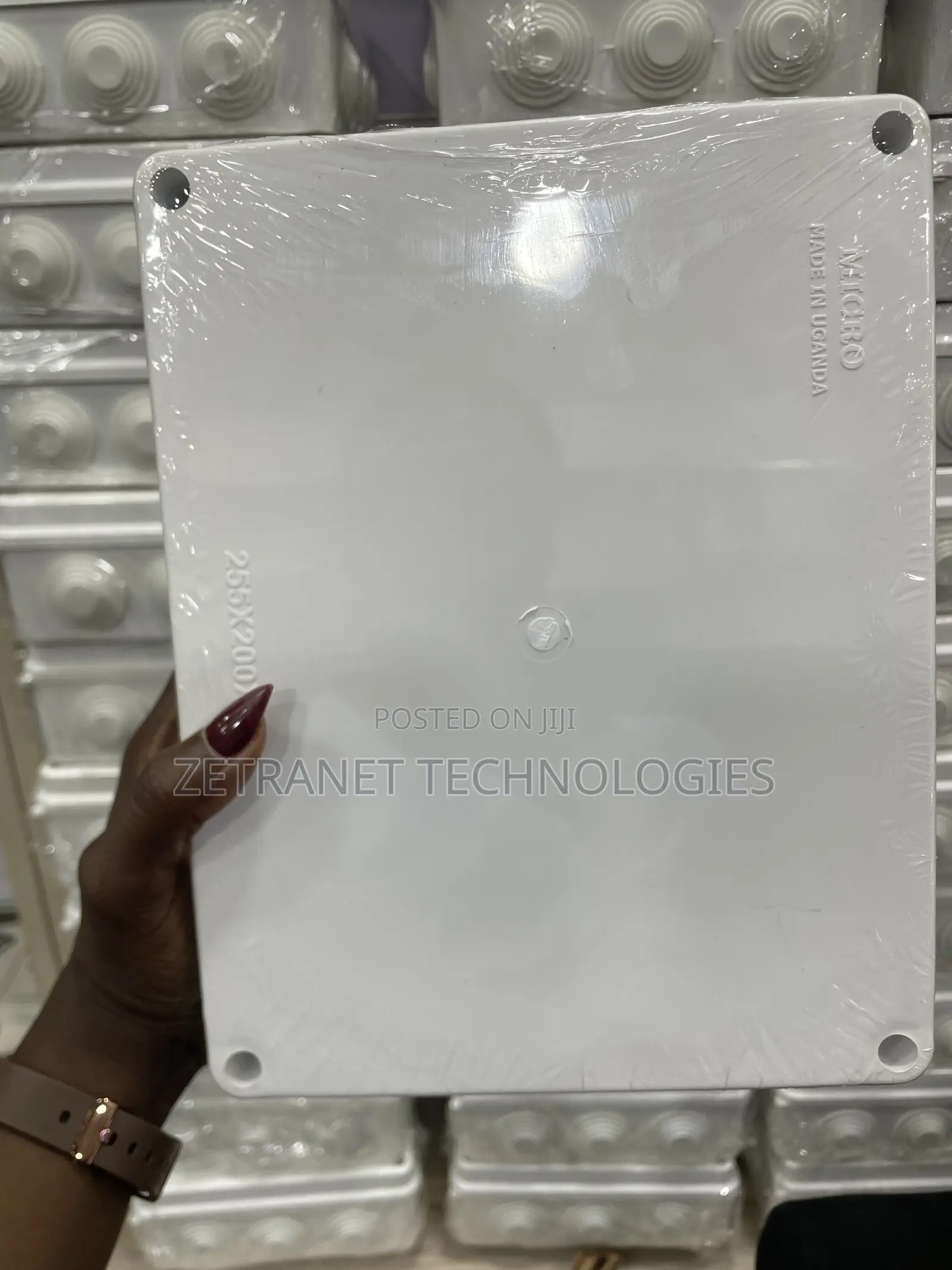 255*200*80 Adaptable Boxes